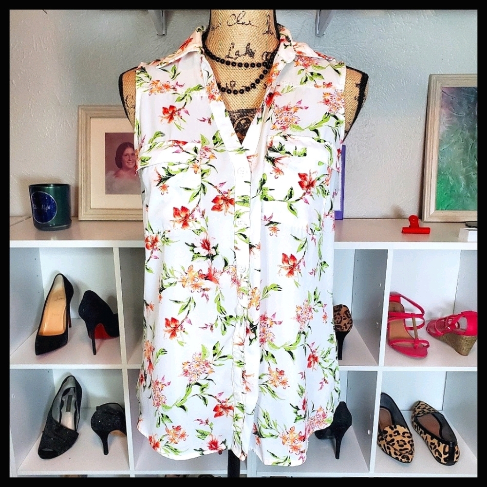 CLOSET CLOSING ~~ NY&Co Button Down Floral Print Tank Blouse, Sz M